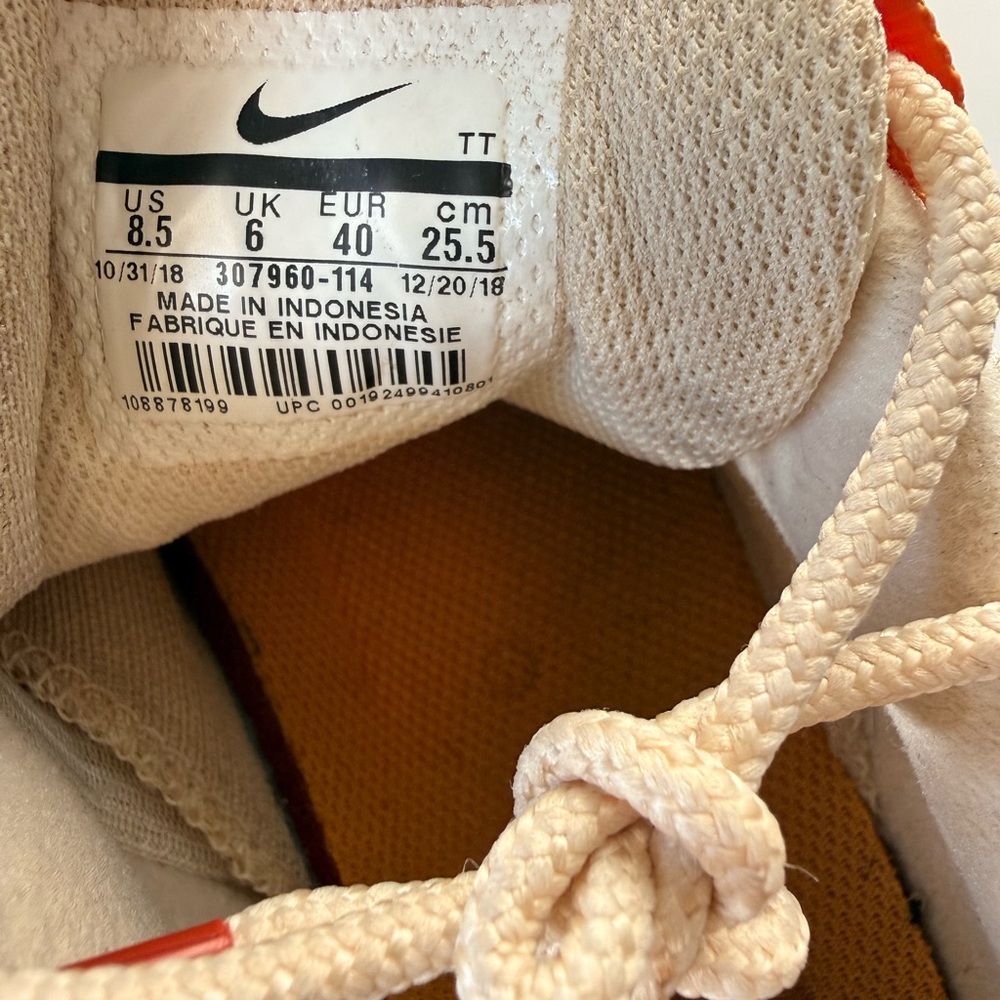 Nike Air Max 95 in Orange and Cream - Picture 6 of 6